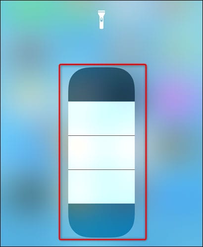 Cách chỉnh độ sáng đèn flash trên iPhone và Android 15 Kéo thanh trượt để chọn mức sáng phù hợp