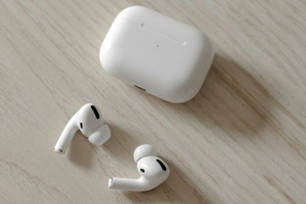 Cách bật AirPods tự động dừng khi ngủ