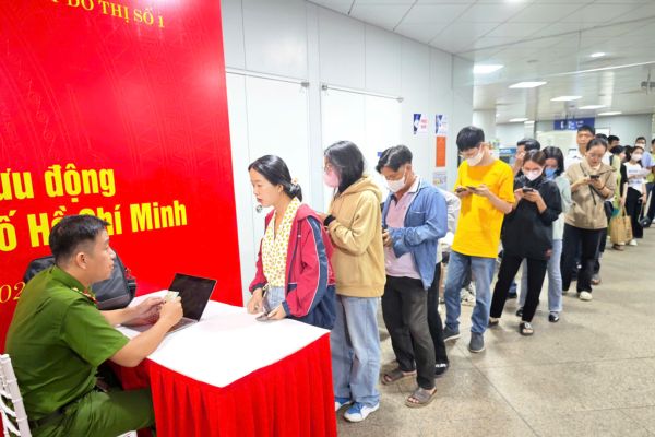 Đăng ký trực tiếp tại nhà ga Tân Cảng